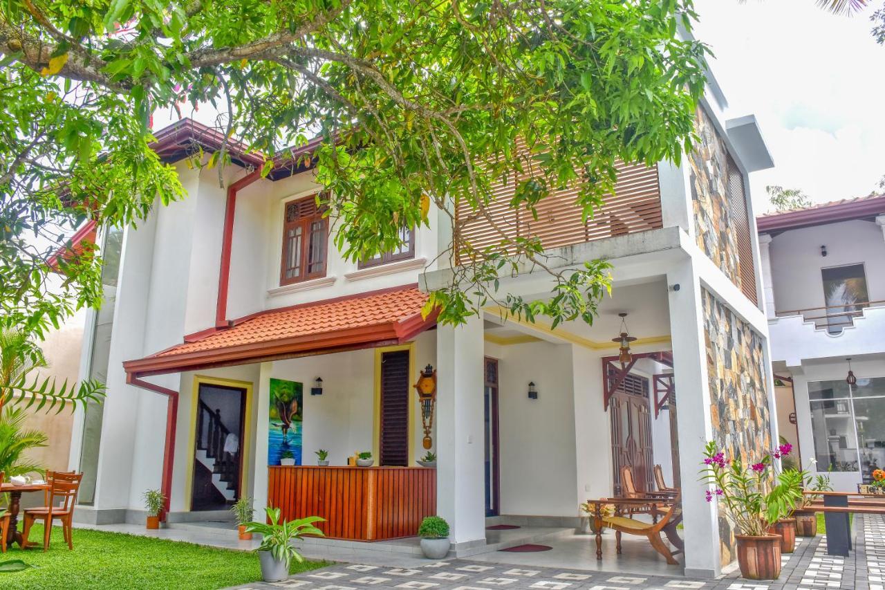 Villa De White Sambur Hikkaduwa Exterior foto