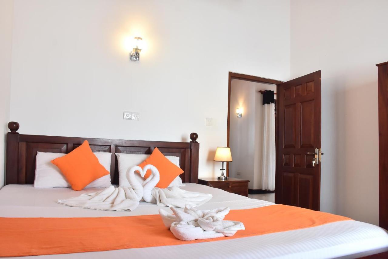 Villa De White Sambur Hikkaduwa Exterior foto
