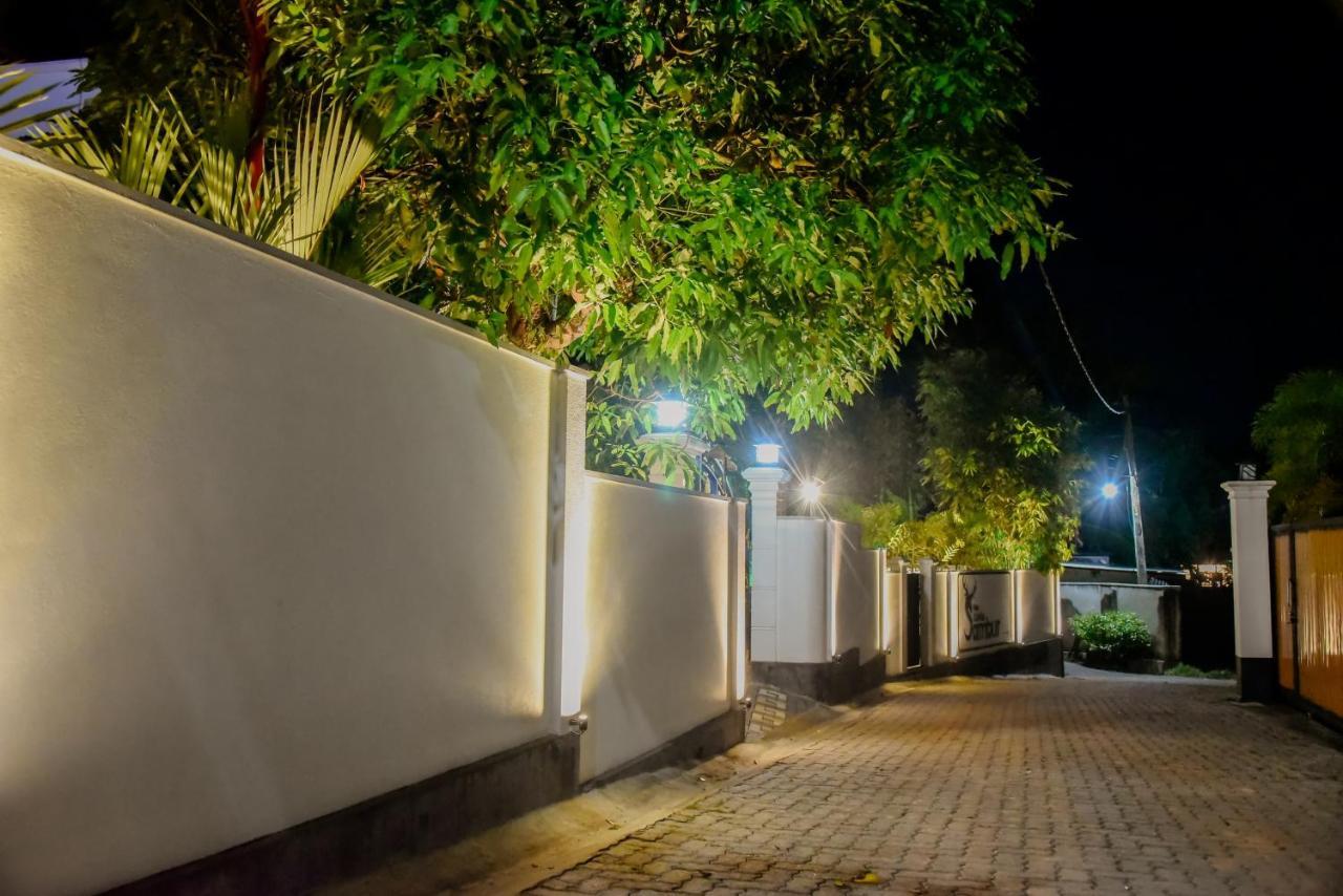 Villa De White Sambur Hikkaduwa Exterior foto